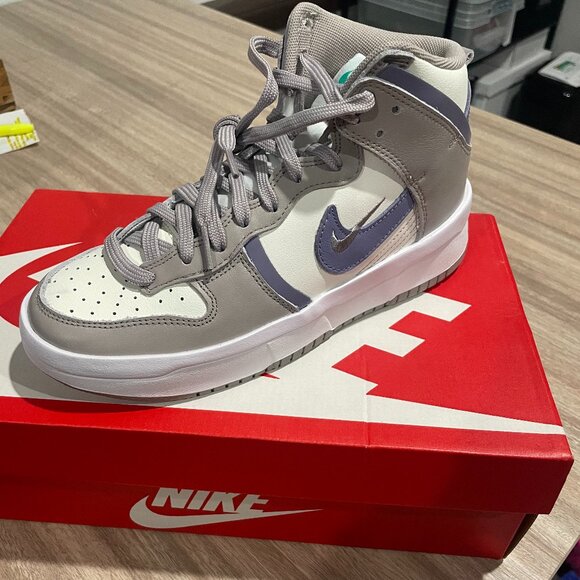 Nike Shoes - Nike Dunk High Up Size 7.5 (Women's)/6 (Men's)